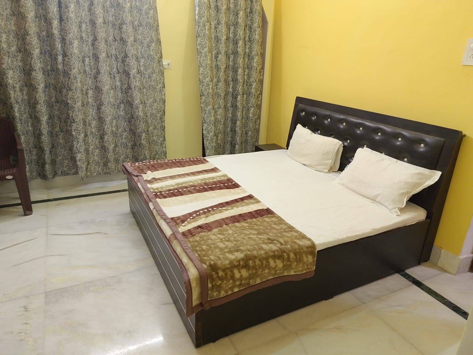 room_image